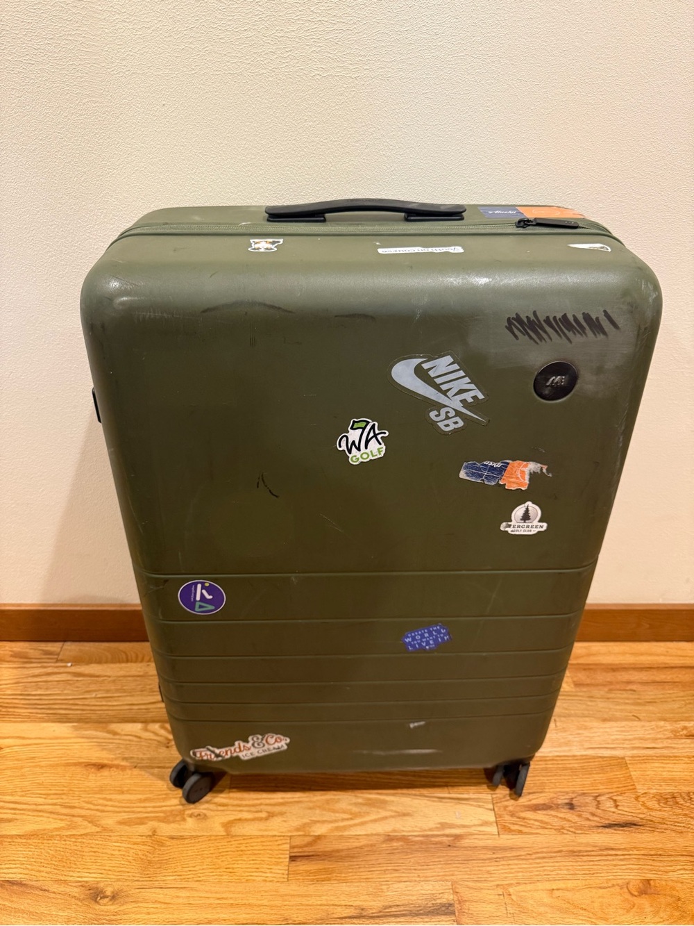 26" MONOS Check In Medium Hard Shell Checked Luggage Rolling Suitcase Green